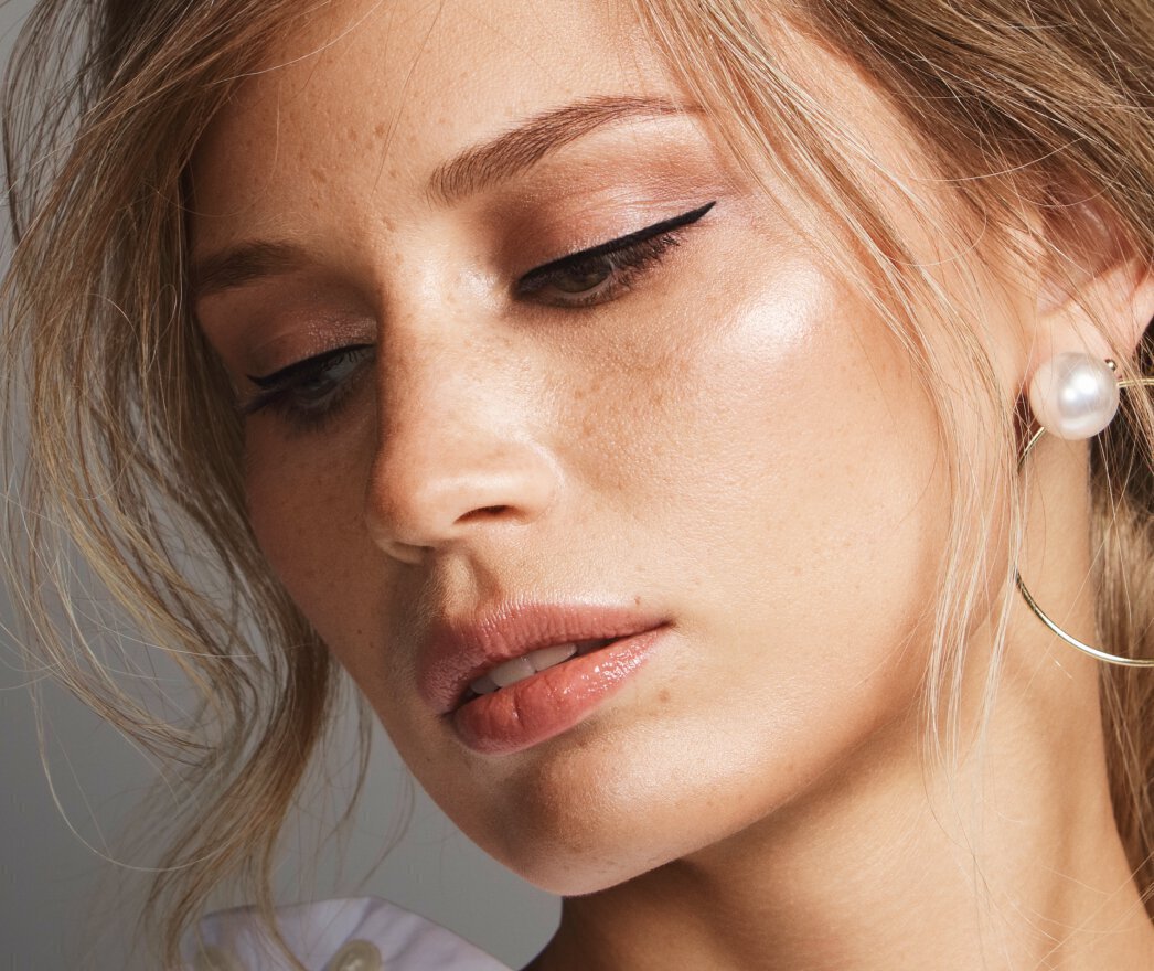 Brooklyn Plastic Surgery Model with blonde hair